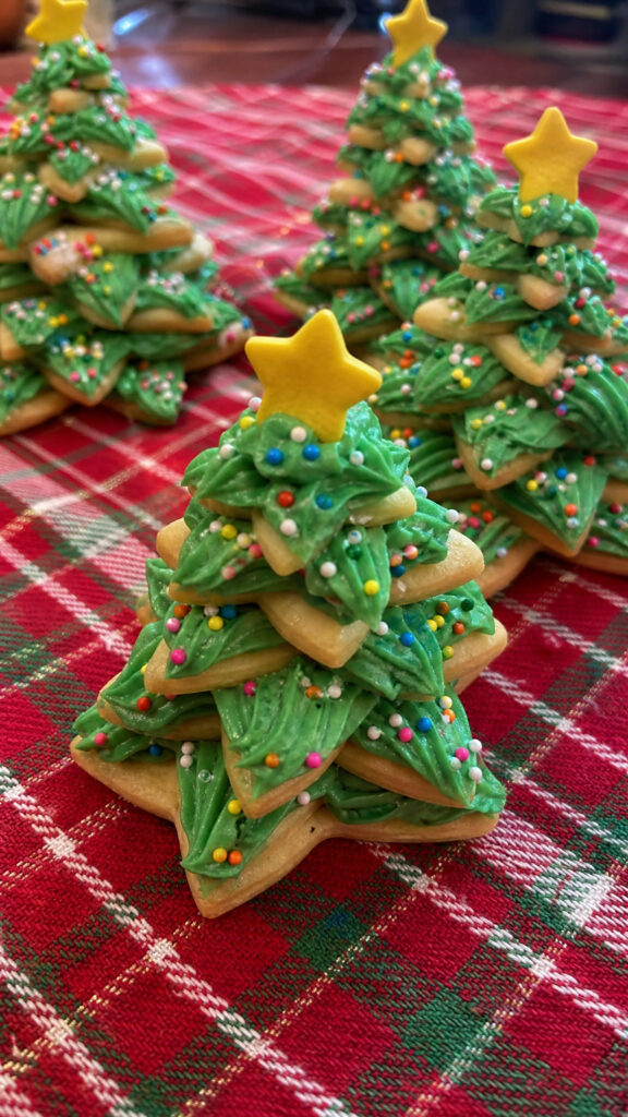 Sugar Cookie Christmas Trees That Double As Decor