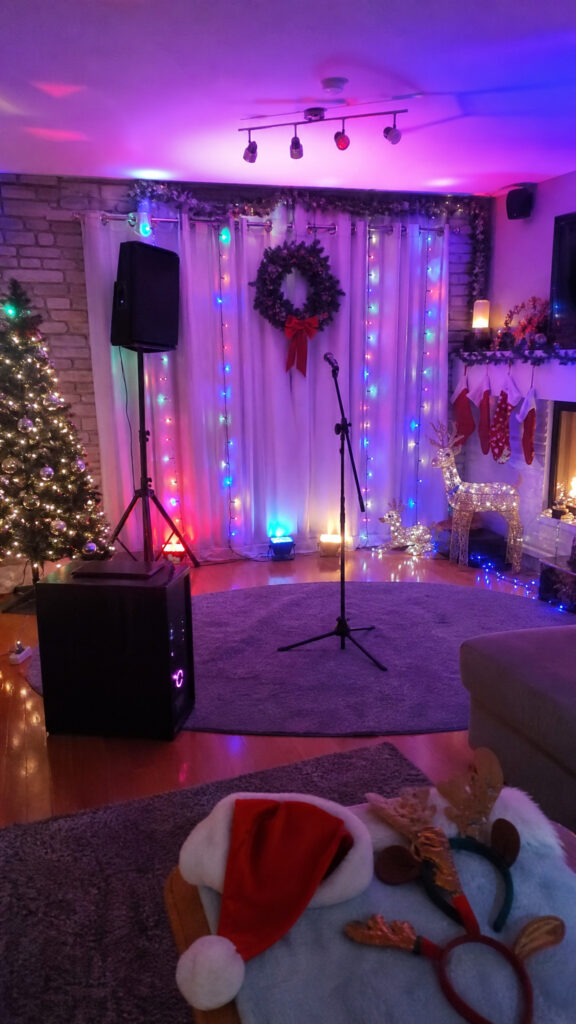 Create a Christmas Karaoke Stage