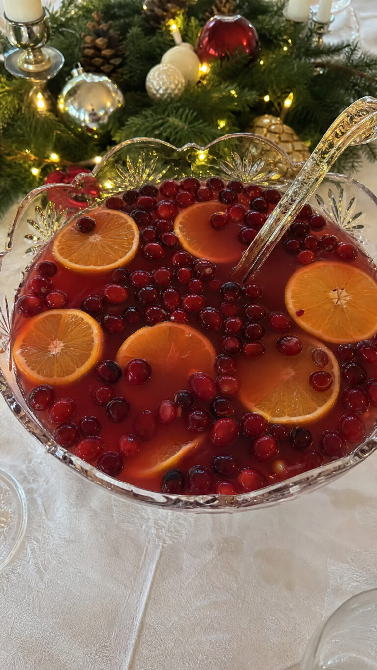 Classic Cranberry Christmas Punch
