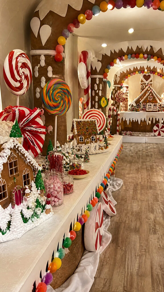 Gingerbread House Wonderland