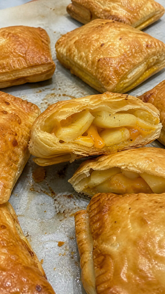 Apple Cheddar Puff Pastry Bites