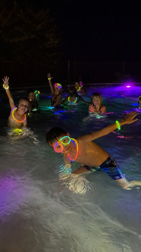 Glow In The Dark Freeze Dance Pool Game