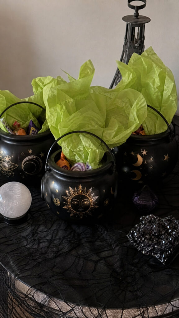 Cauldron Treat Buckets
