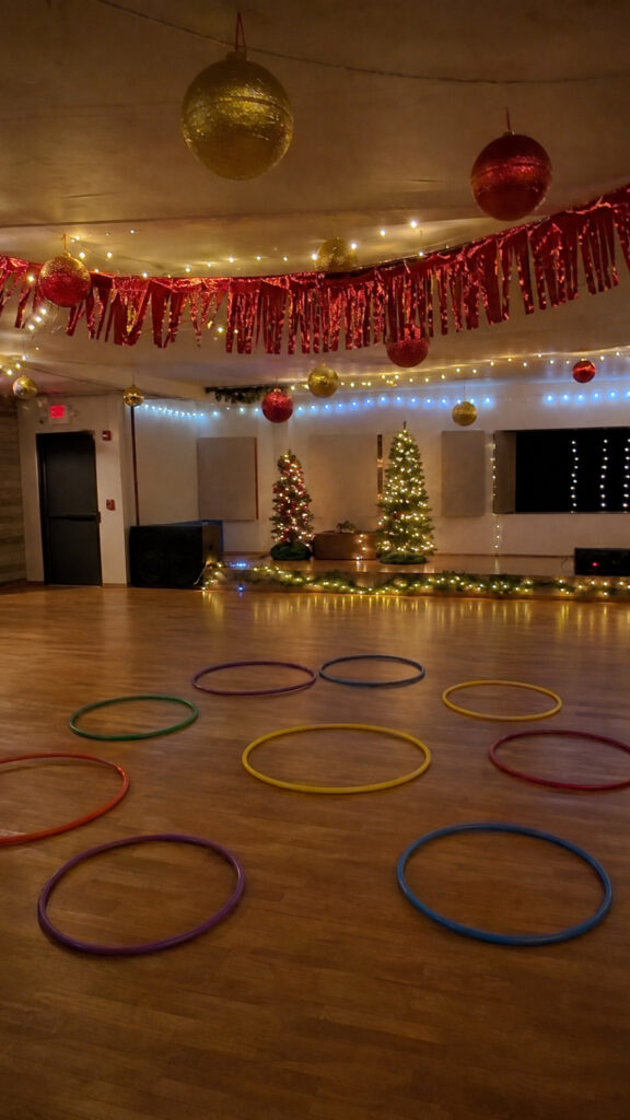 Musical Reindeer Stable