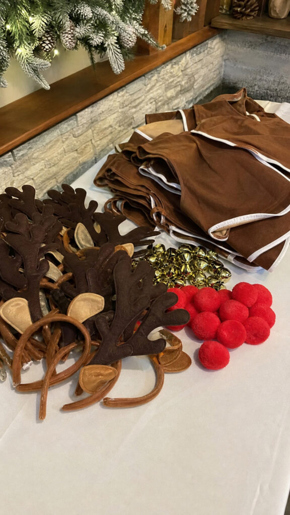 Reindeer Dress-Up Race