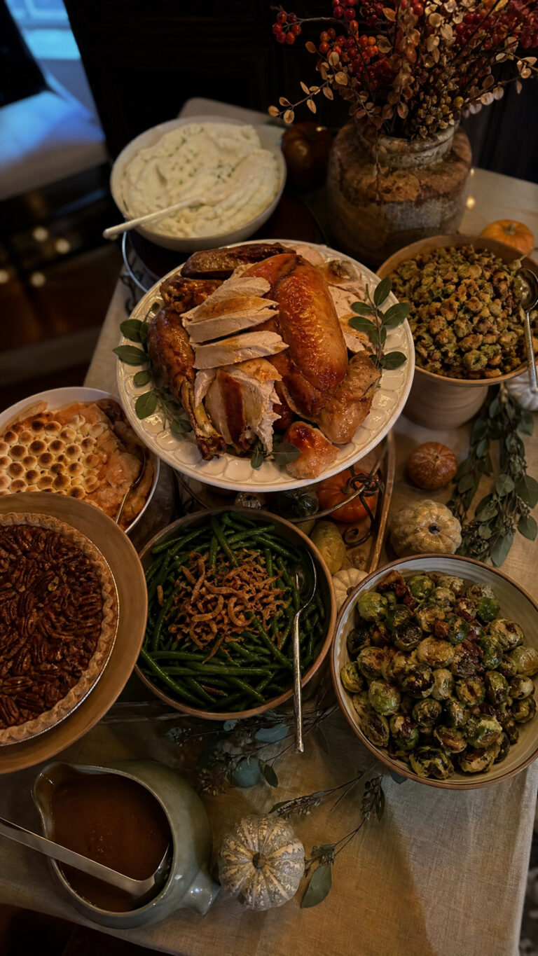Plan Your Thanksgiving Buffet Table Layout Like a Pro