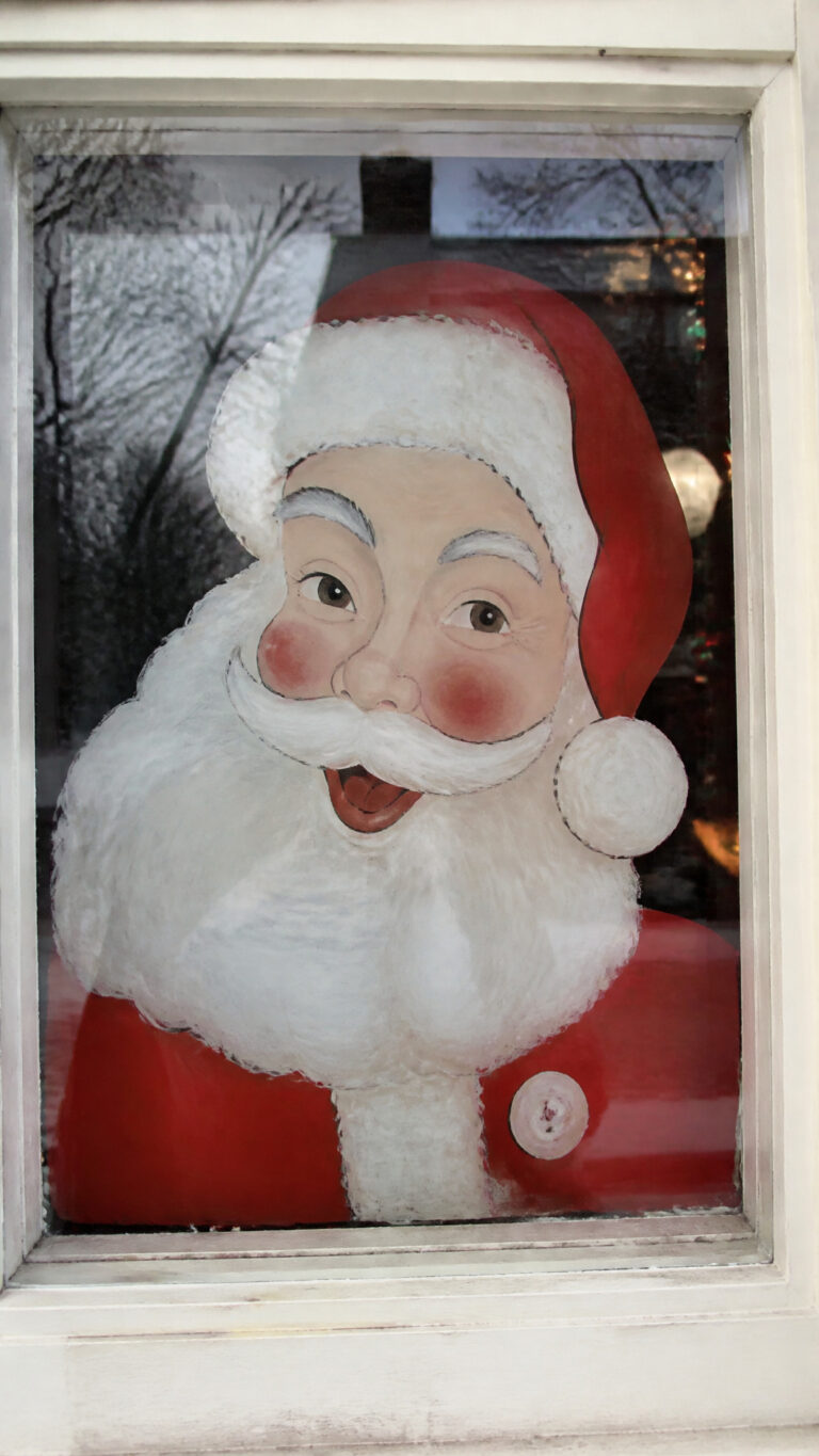 Classic Santa and Reindeer Scenes