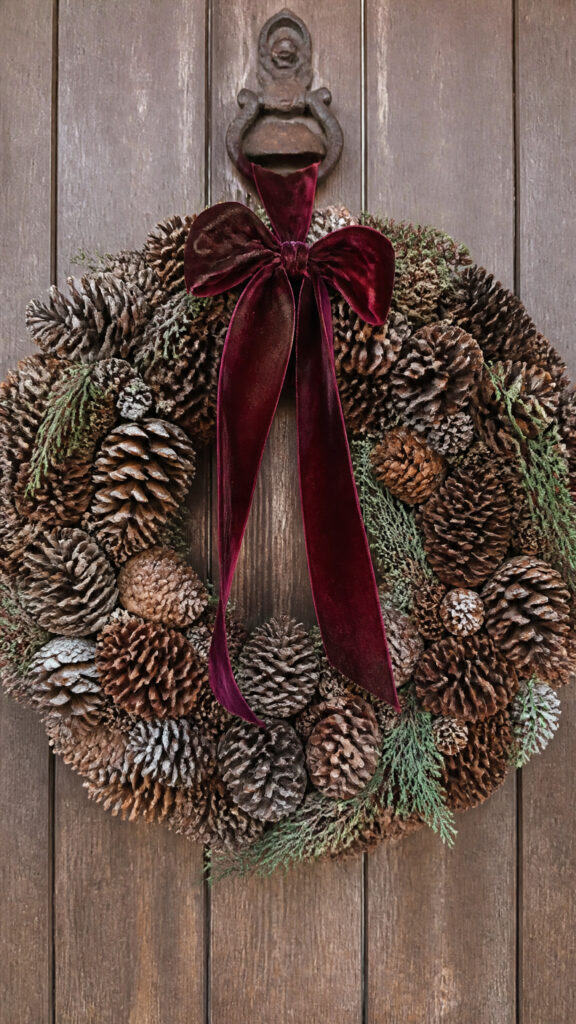 Woodland Pinecone and Ribbon Charm